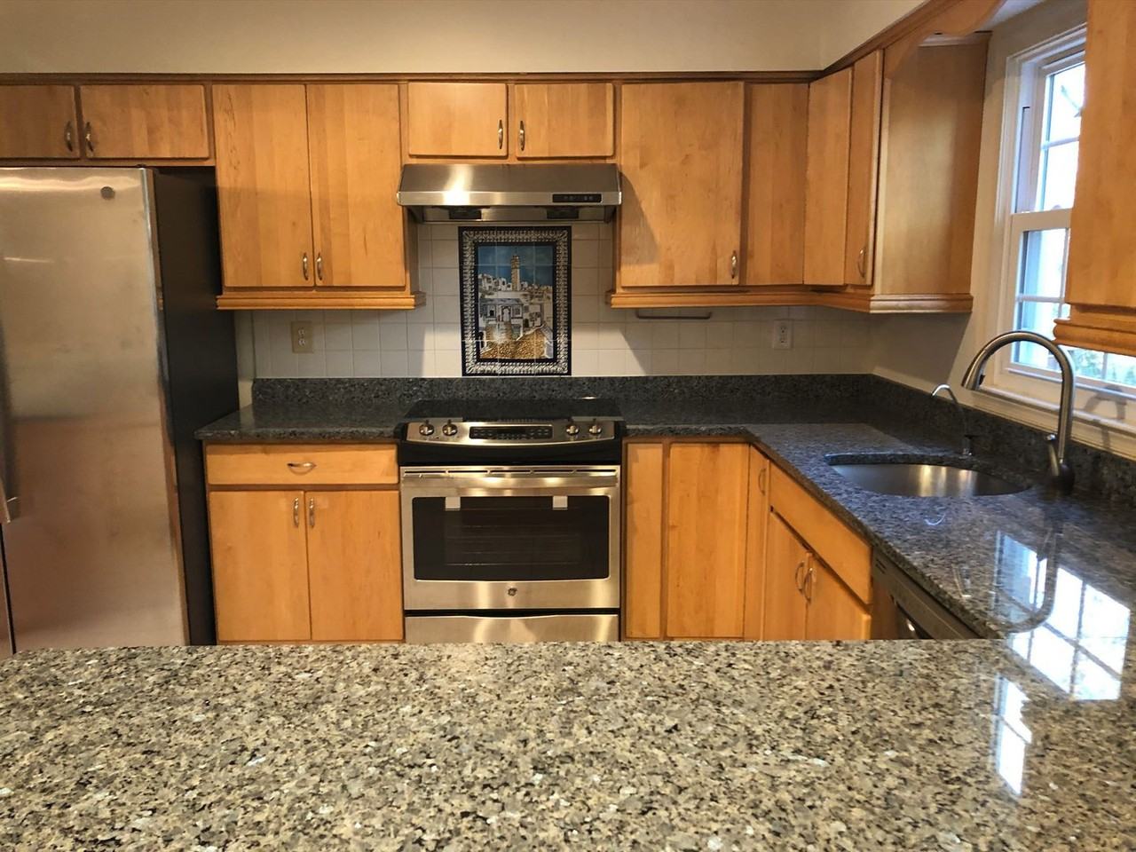 8 Cedarwood Ct - Photo 6 of 28