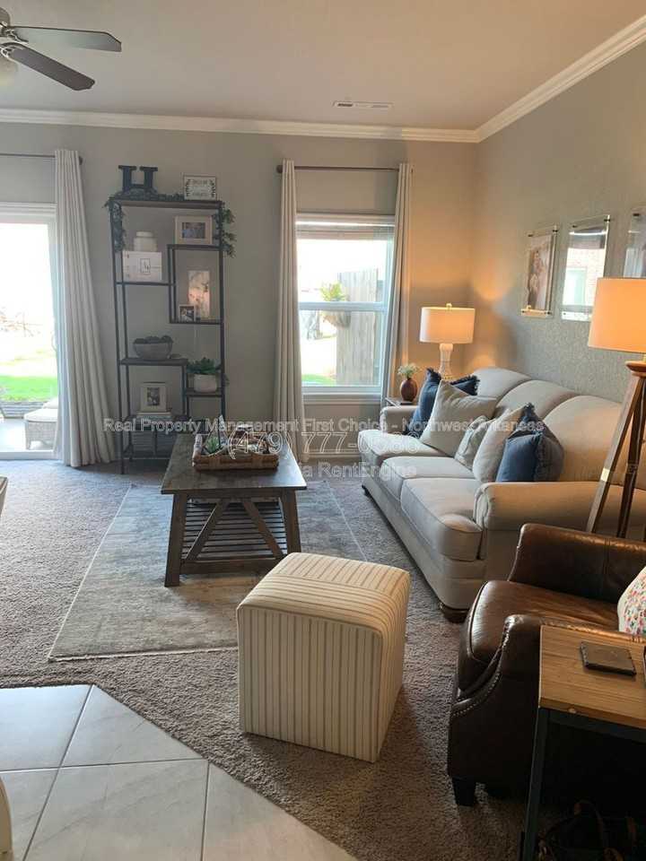 2761 W Kilimanjaro Way - Photo 2 of 16