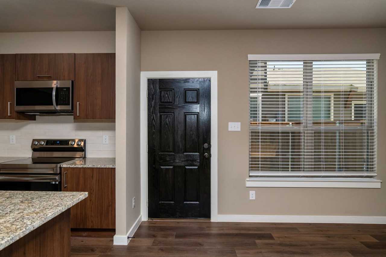 630 Fallow Dr - Photo 4 of 17