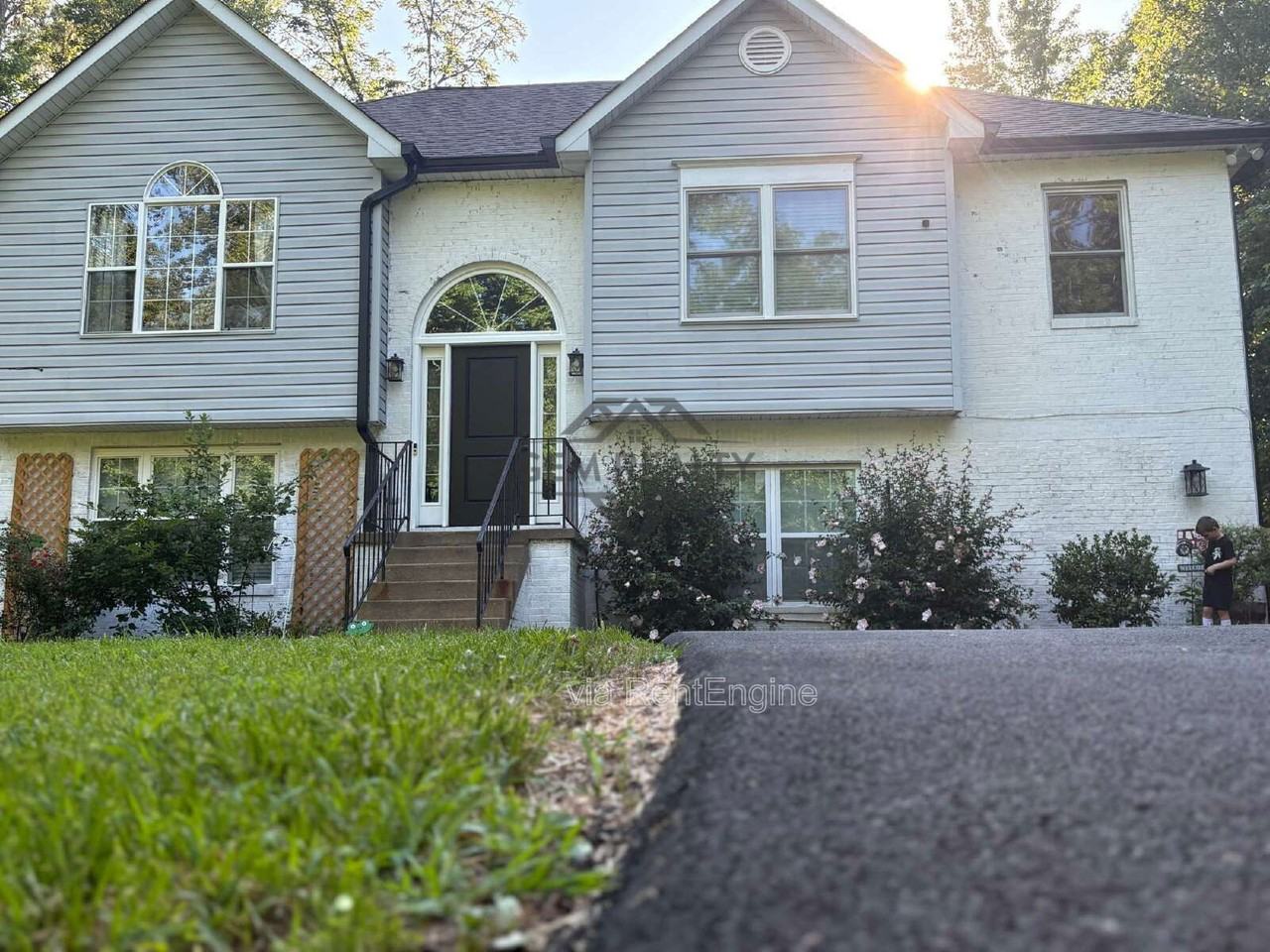 21 Countryside Dr - Photo 2 of 47