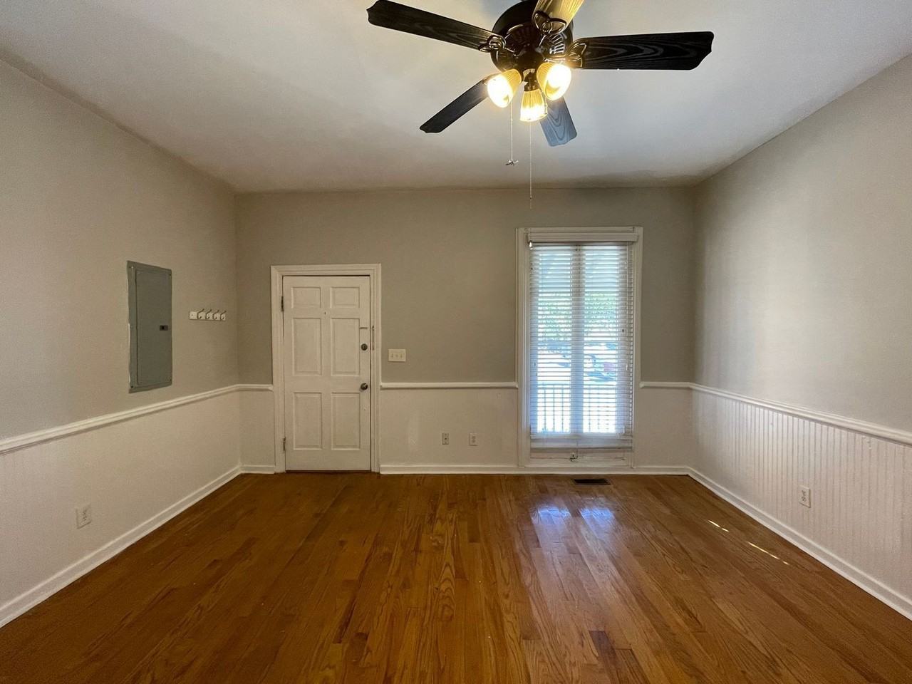 882 Walnut Street Ln - Photo 3 of 12