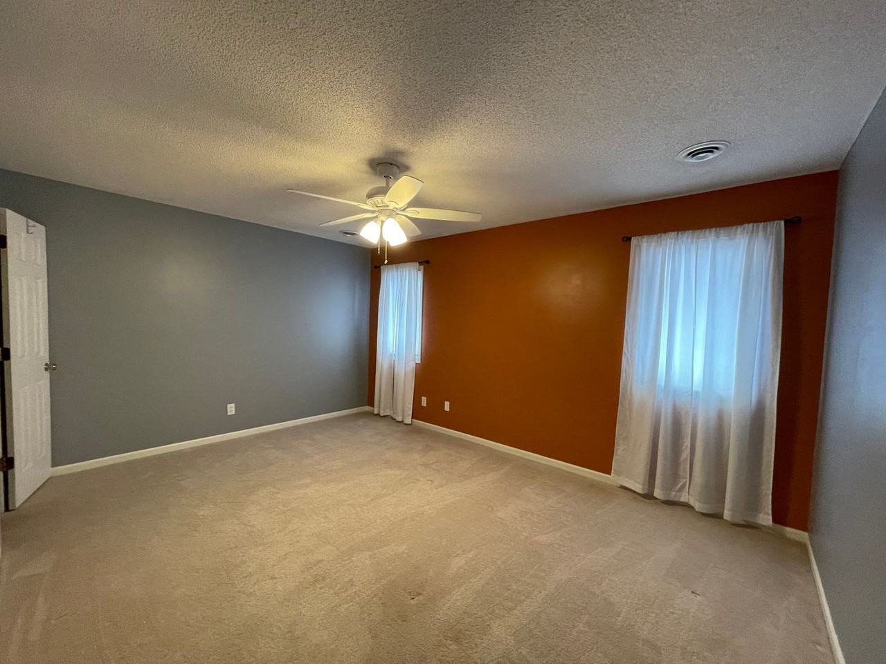 2002 Estella Dr - Photo 6 of 15