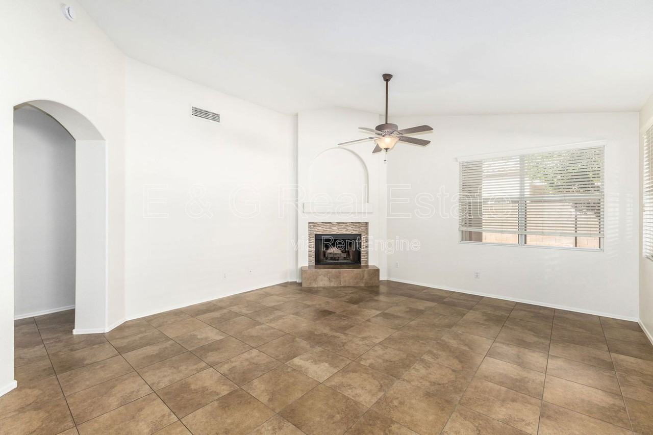 1180 W Jeanine Dr - Photo 7 of 33