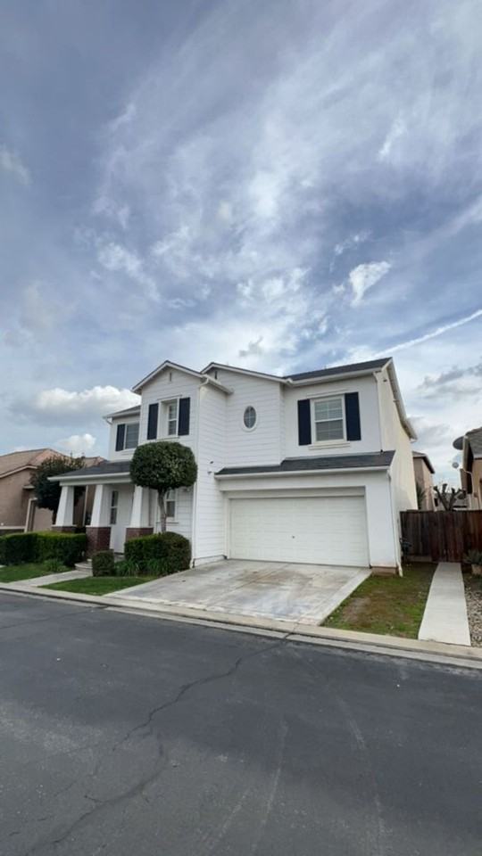 714 W Riviera Ln - Photo 3 of 31