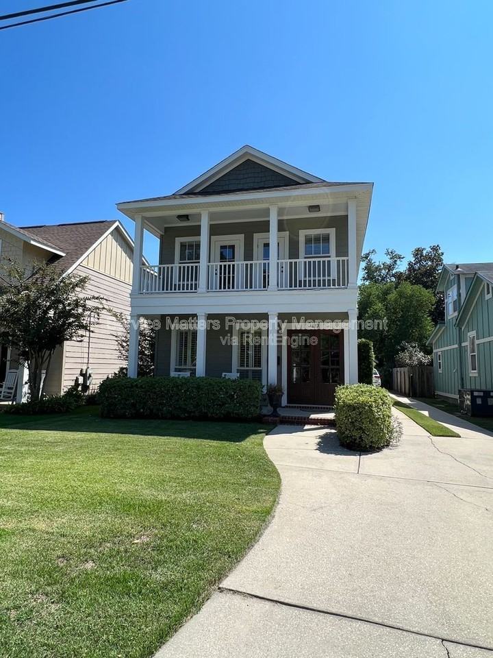 1417 E Maxwell St - Photo 2 of 50