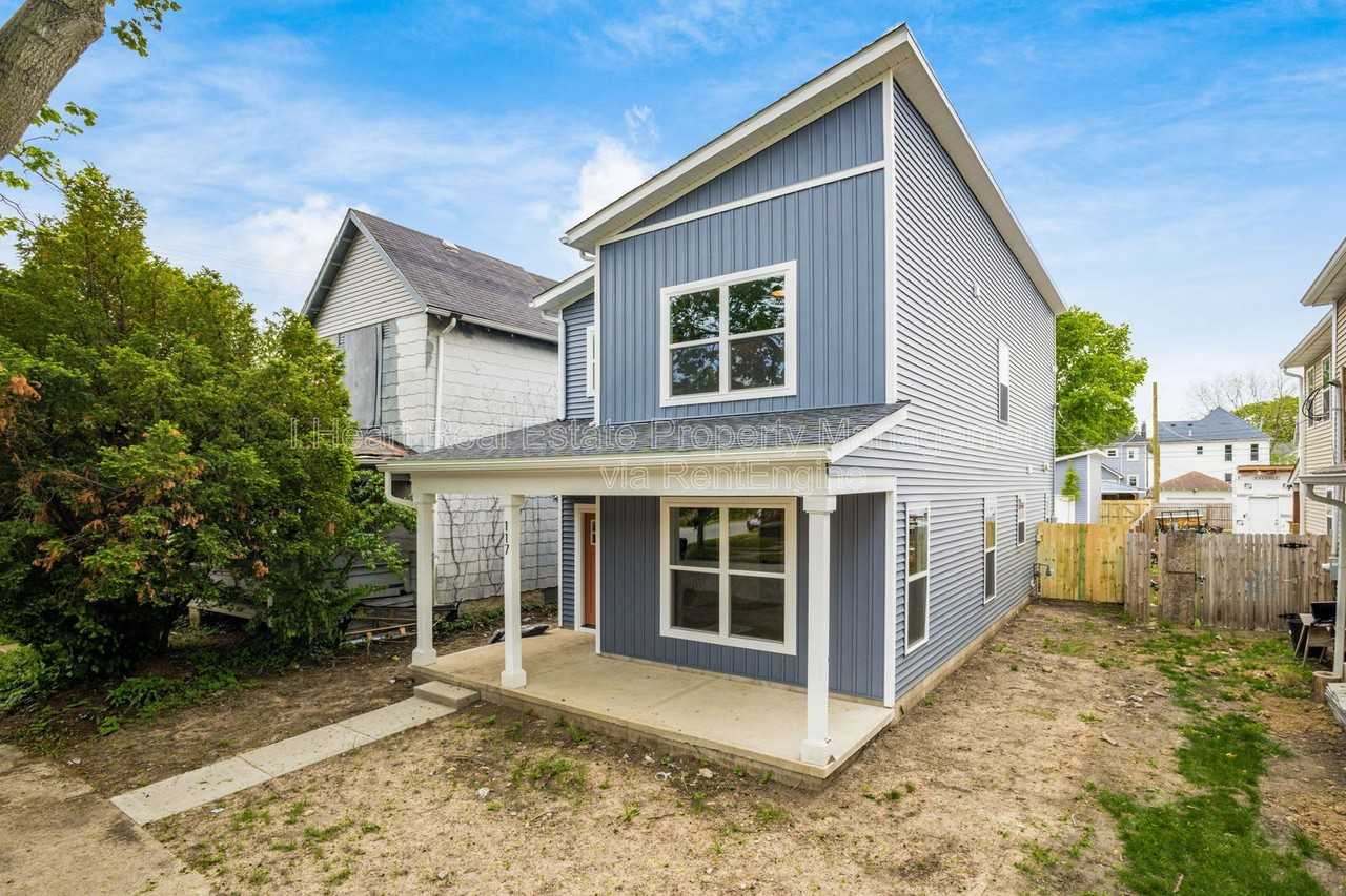 117 Wisconsin Ave - Photo 3 of 39