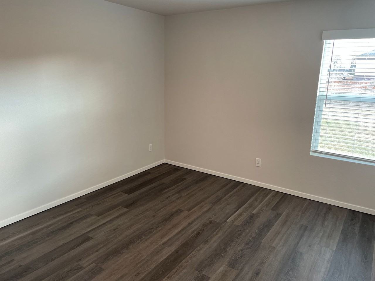 3312 E Jacob Ln - Photo 7 of 17