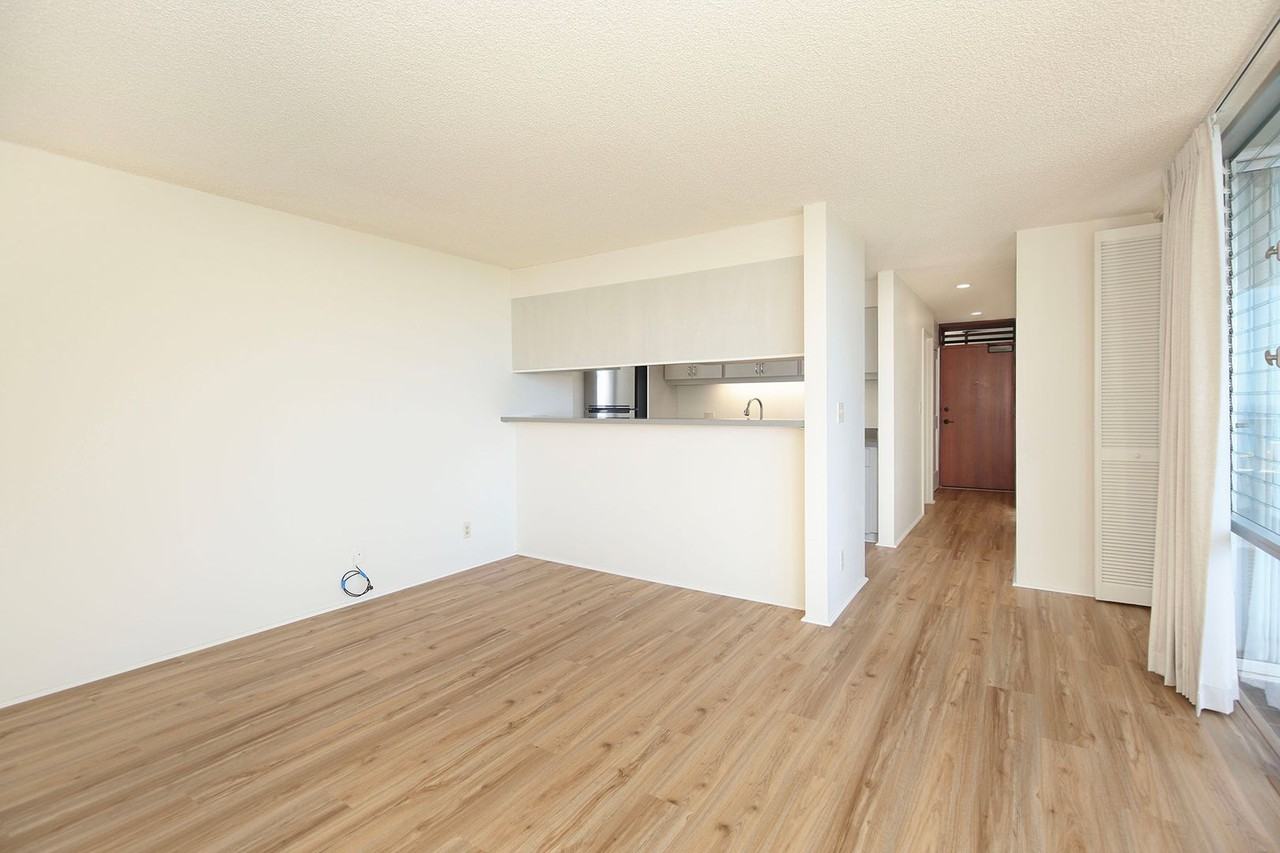 2600 Pualani Way #3505 - Photo 5 of 23