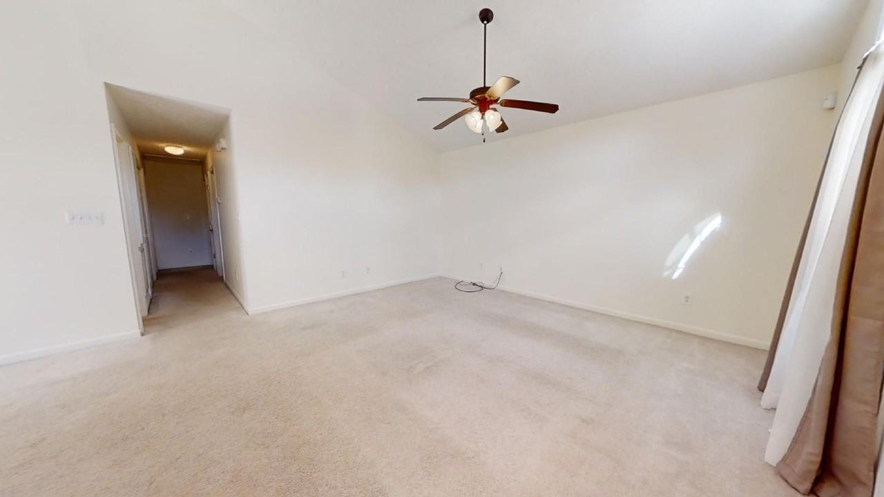 2108 Dutch Ct - Photo 2 of 14