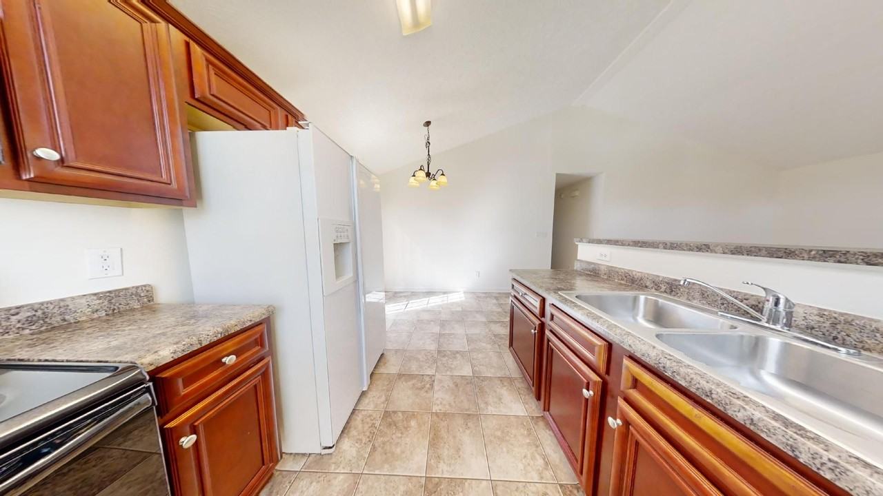 2108 Dutch Ct - Photo 6 of 14