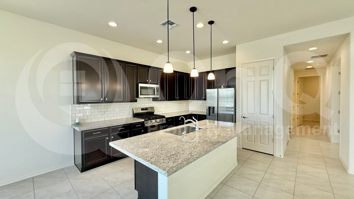 2223 W Tether Trl - Photo 5 of 21