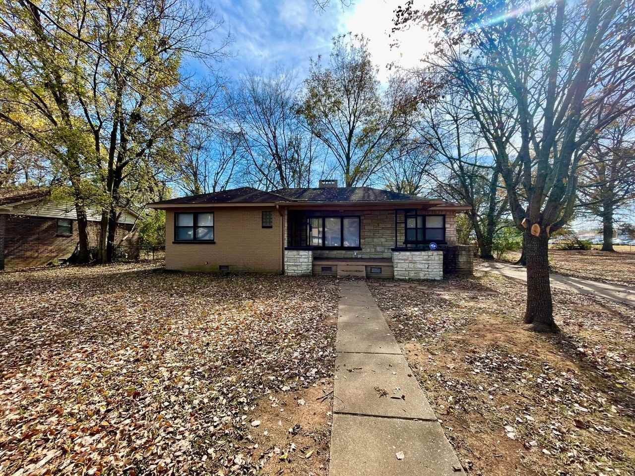 1405 Beech St Se - Photo 3 of 12