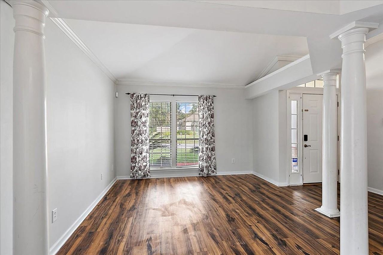 13424 Foxhaven Dr N - Photo 3 of 31