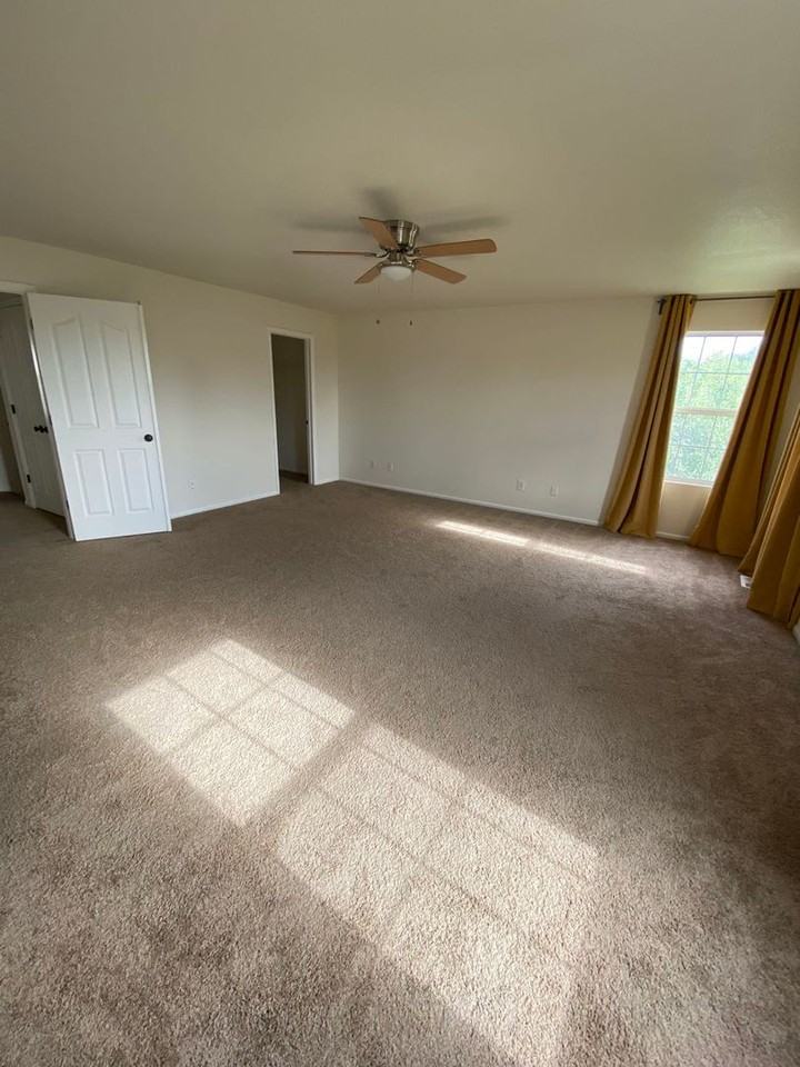 8126 S Memphis Way - Photo 6 of 11