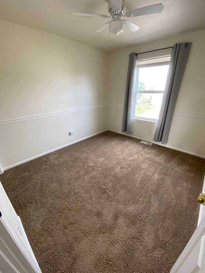 8126 S Memphis Way - Photo 7 of 11