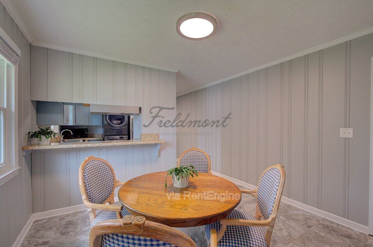 301 Bannister St - Photo 5 of 28