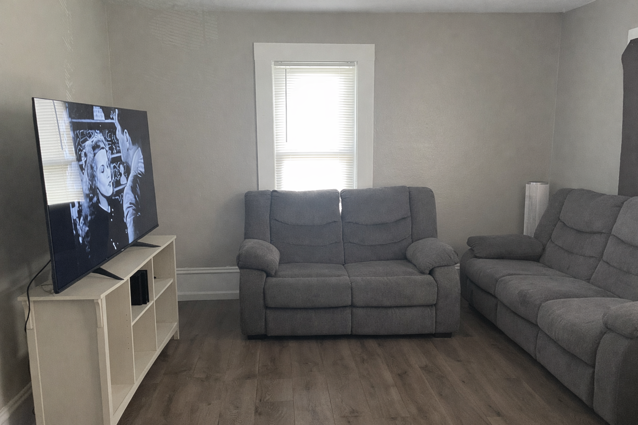 15 S Grove St - Photo 3 of 7