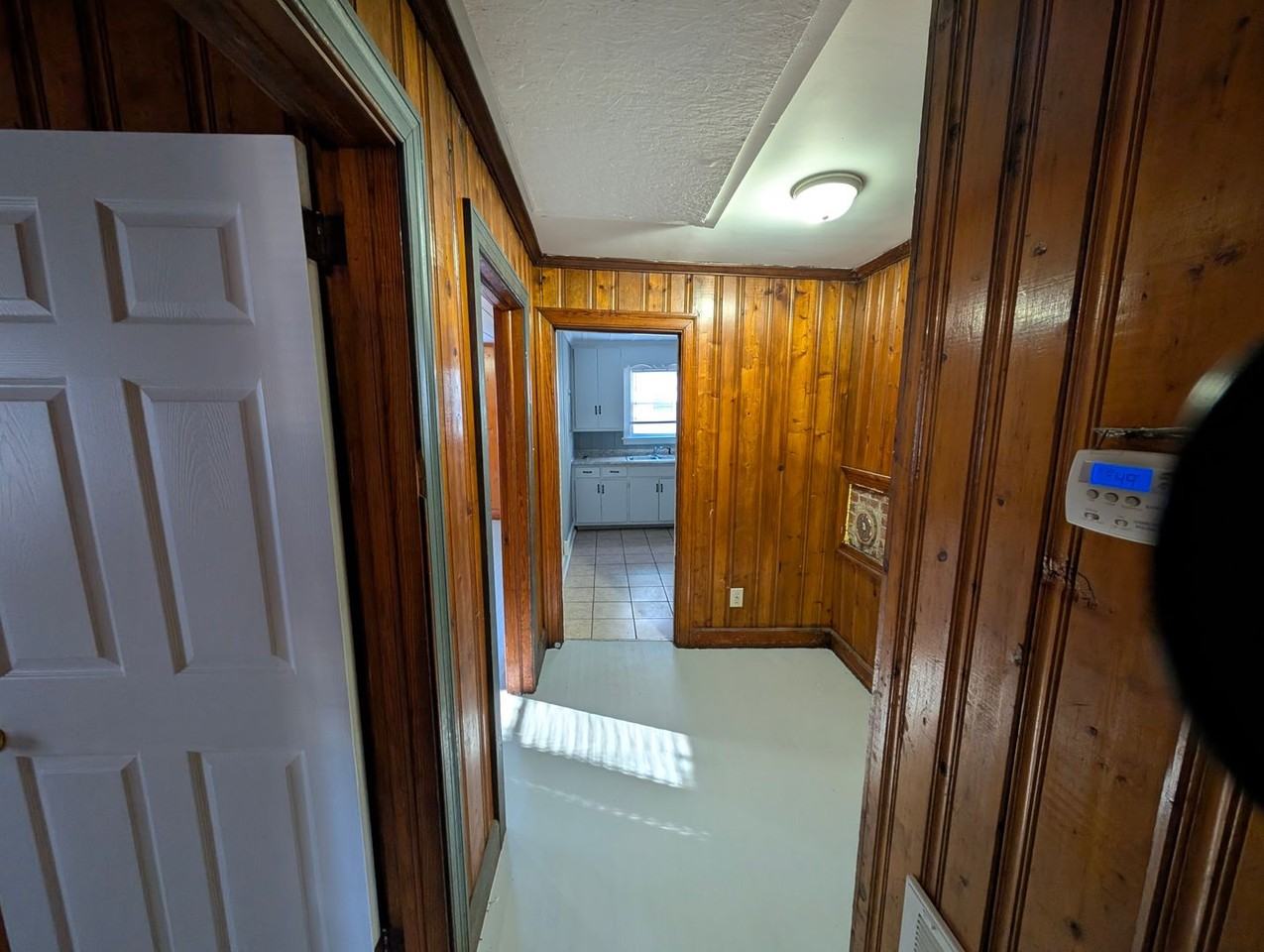 906 College Cir N - Photo 6 of 18