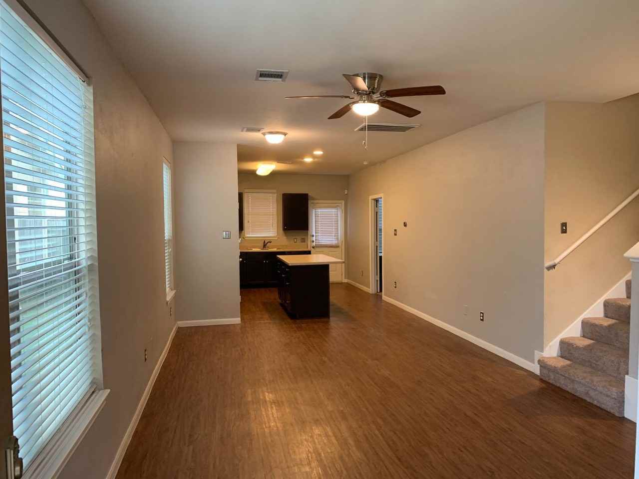 17038 Wilthorne Gardens Ct - Photo 3 of 25