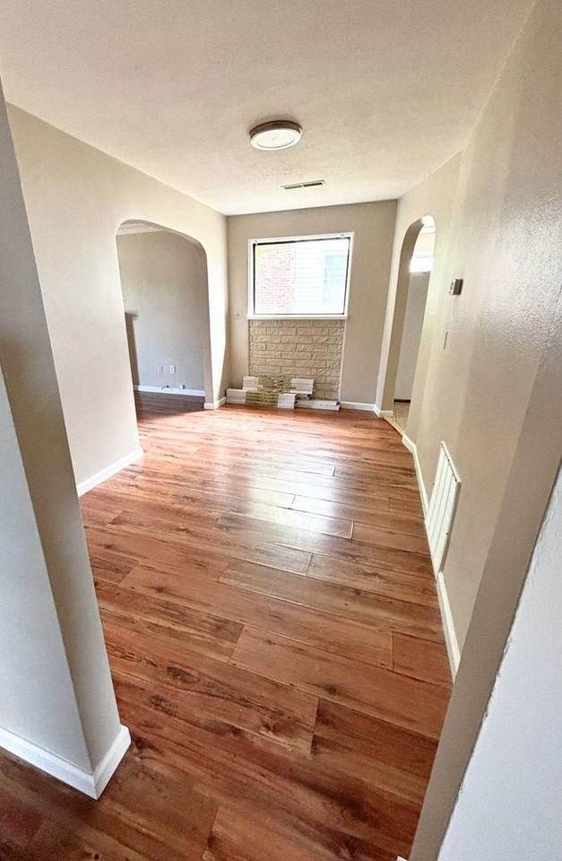 703 S Diamond St - Photo 6 of 14