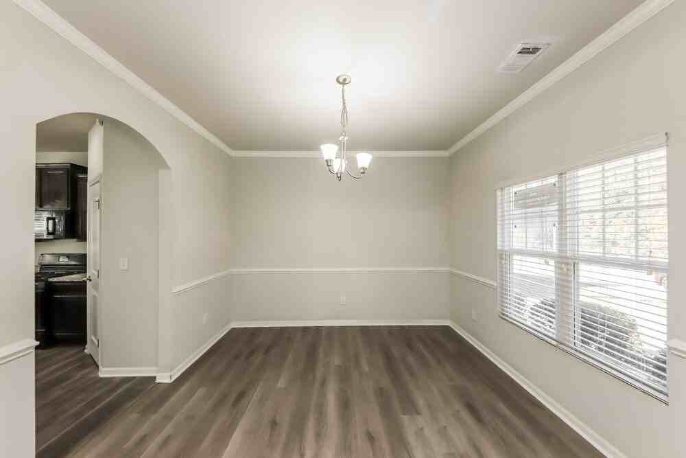 69 Calm Waters Ave - Photo 7 of 17