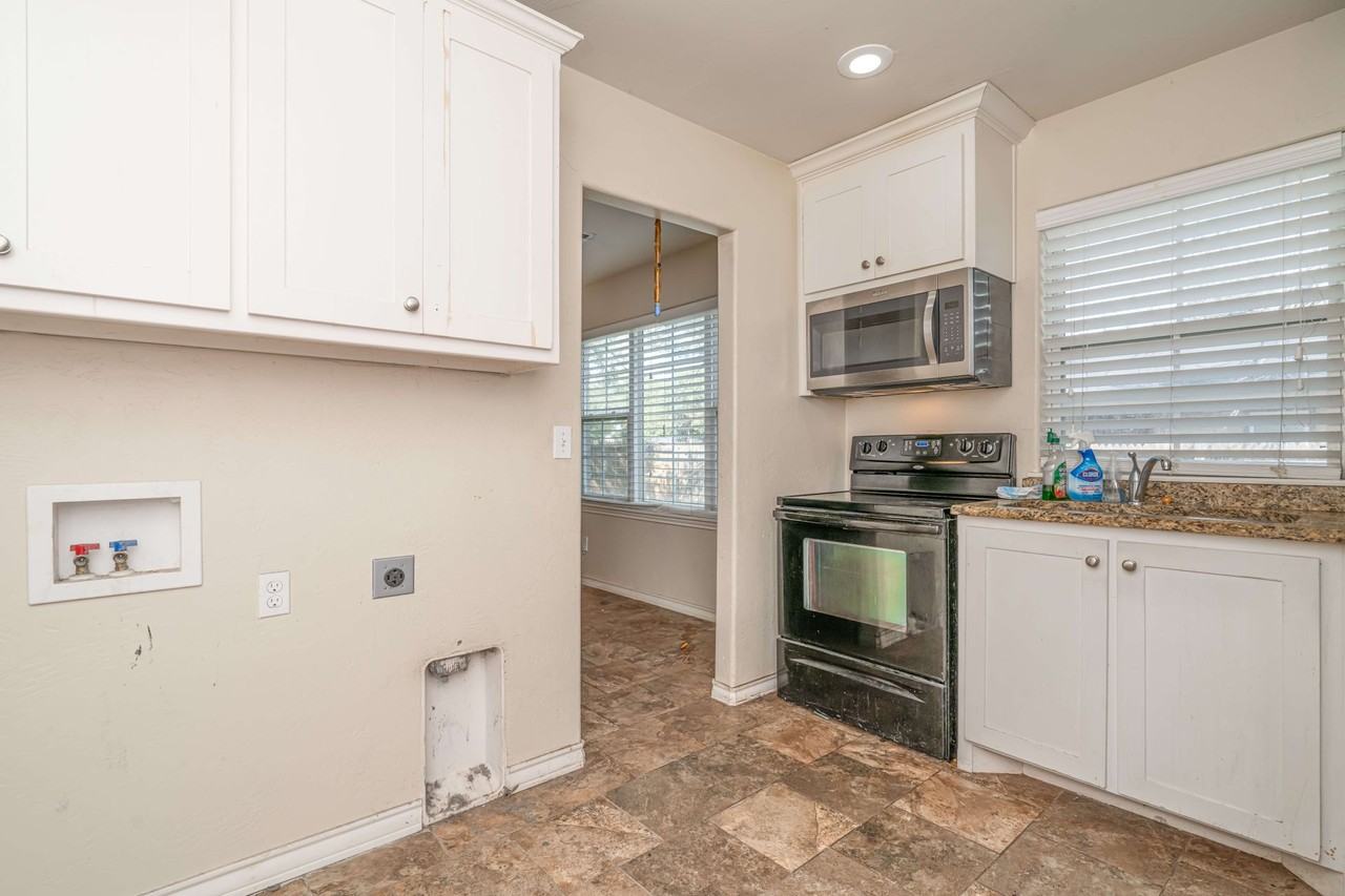 3501 Van Buren Street - Photo 6 of 13