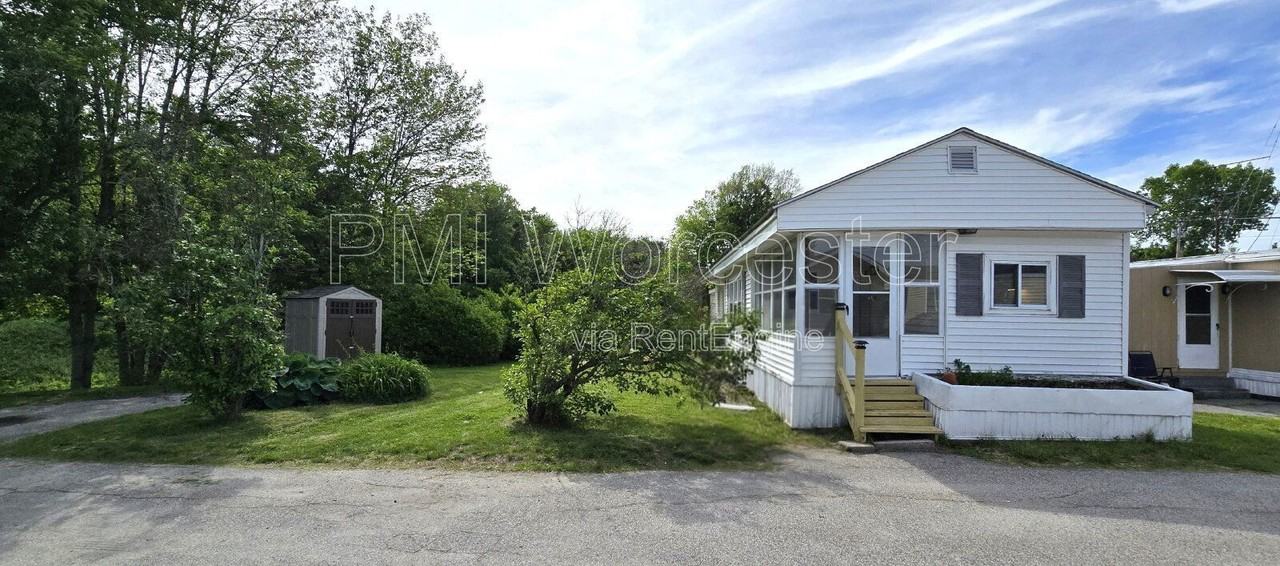 17 Washington St #14 - Photo 2 of 26