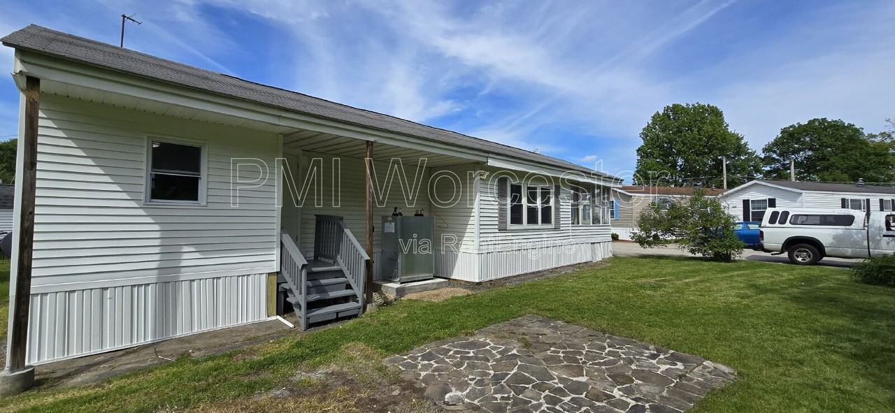 17 Washington St #14 - Photo 4 of 26