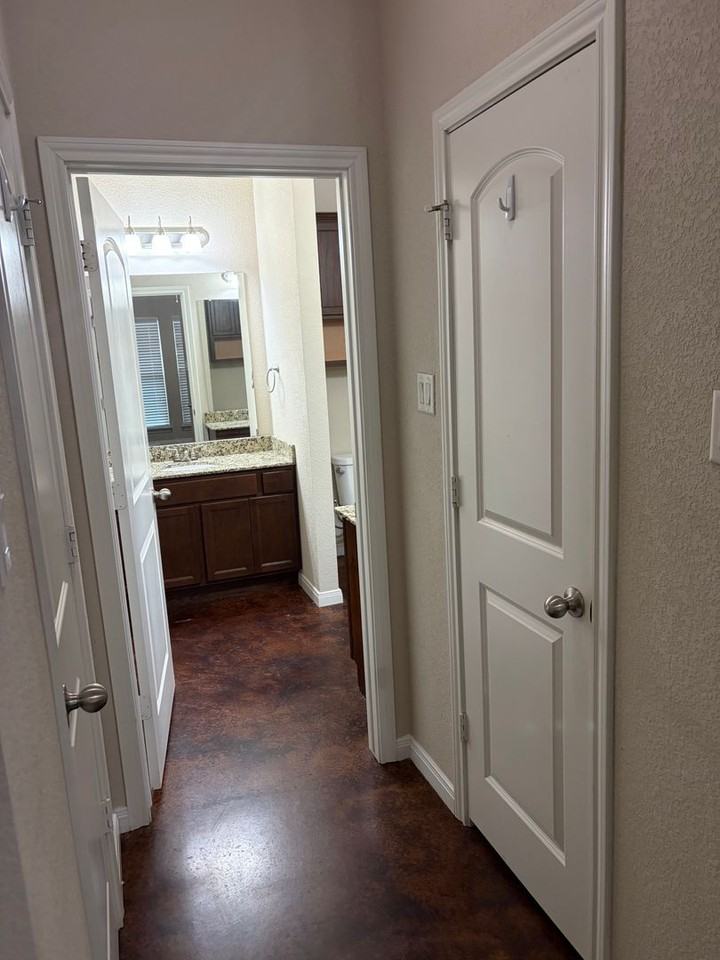 5612 Foxborough Dr #B - Photo 7 of 15