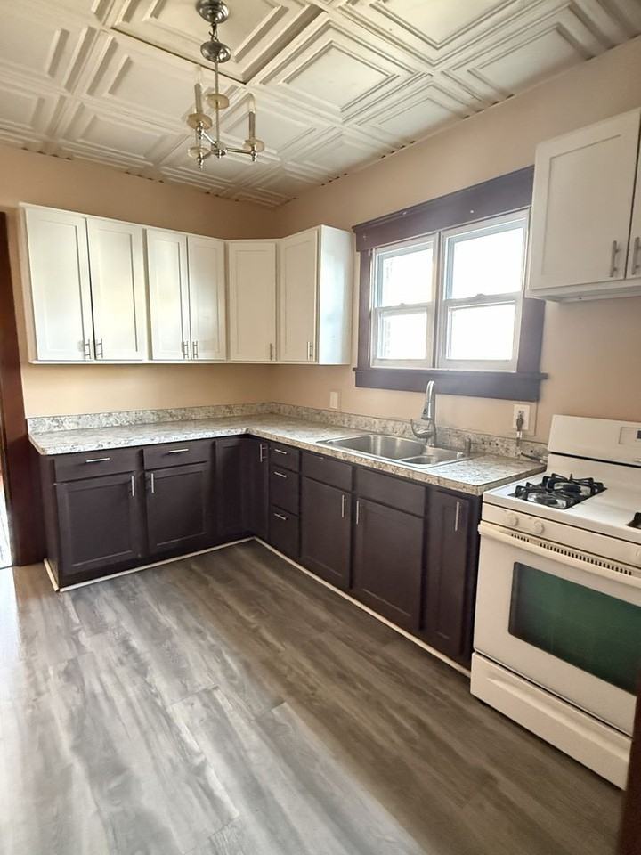 1432 Louisiana Ave Nw - Photo 6 of 19