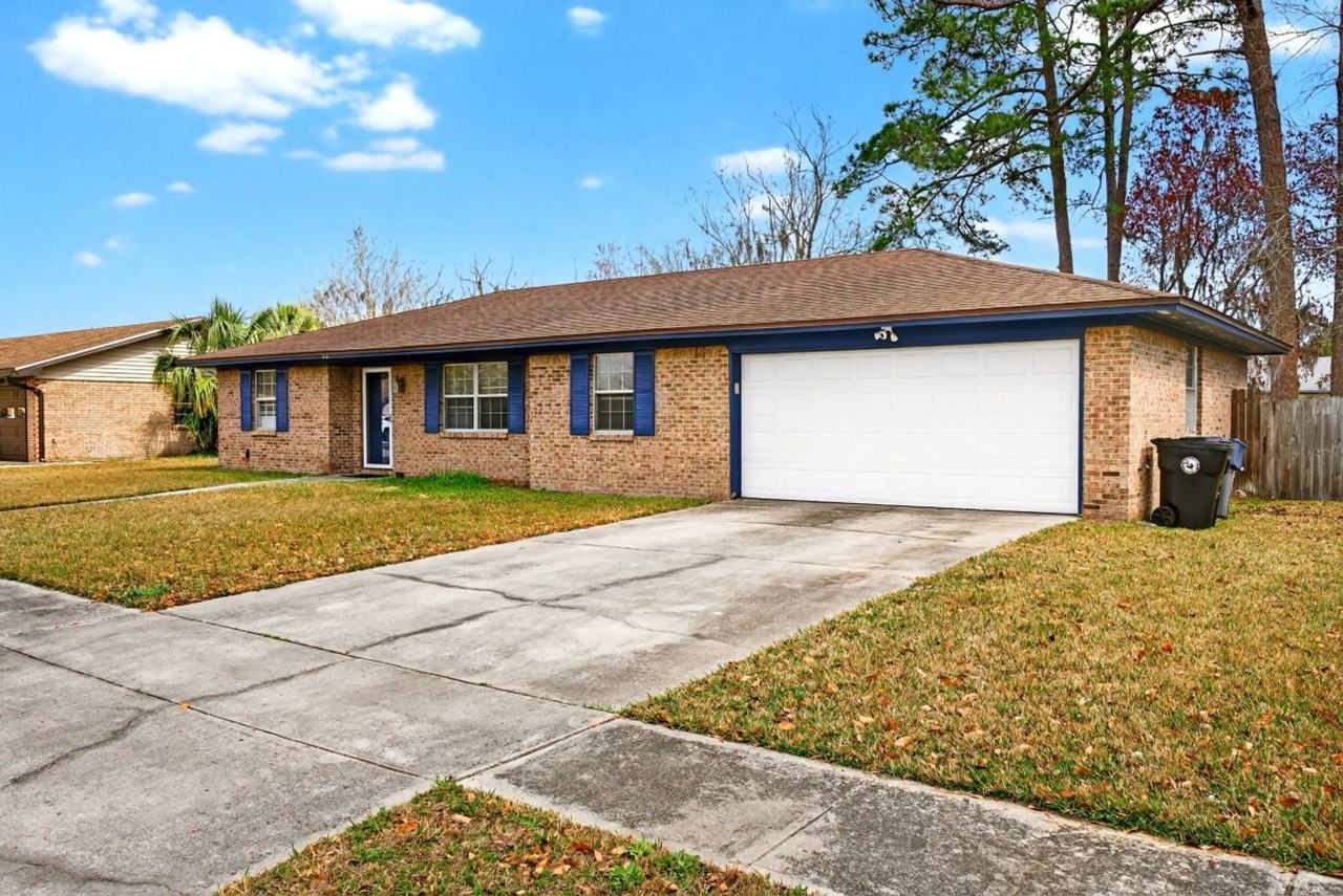 217 Quince Ct - Photo 4 of 37