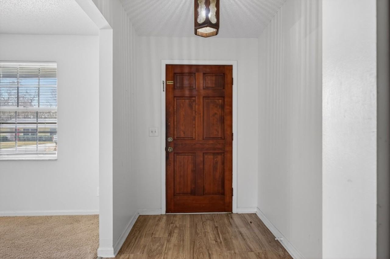 217 Quince Ct - Photo 7 of 37