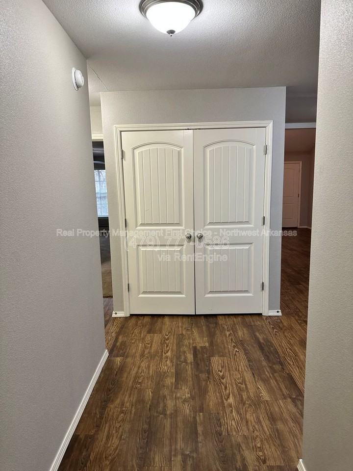 2900 Sw Amberwood Ave #2 - Photo 6 of 22