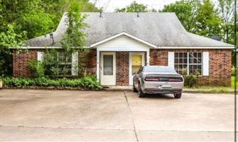 featured image of 205 W Parks St #A