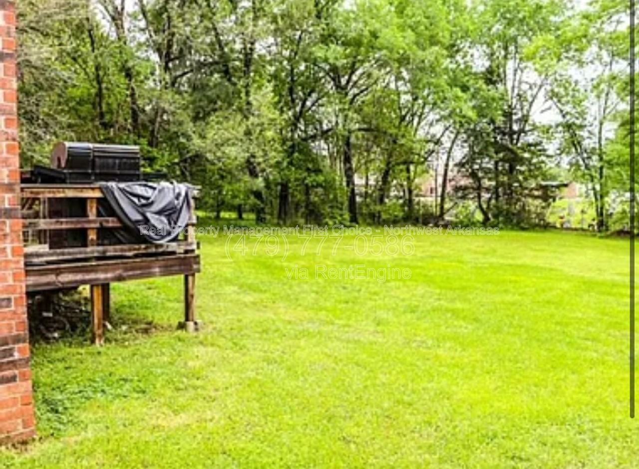 205 W Parks St #A - Photo 4 of 15