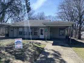 1702 Alamo Ave - Photo 1 of 1