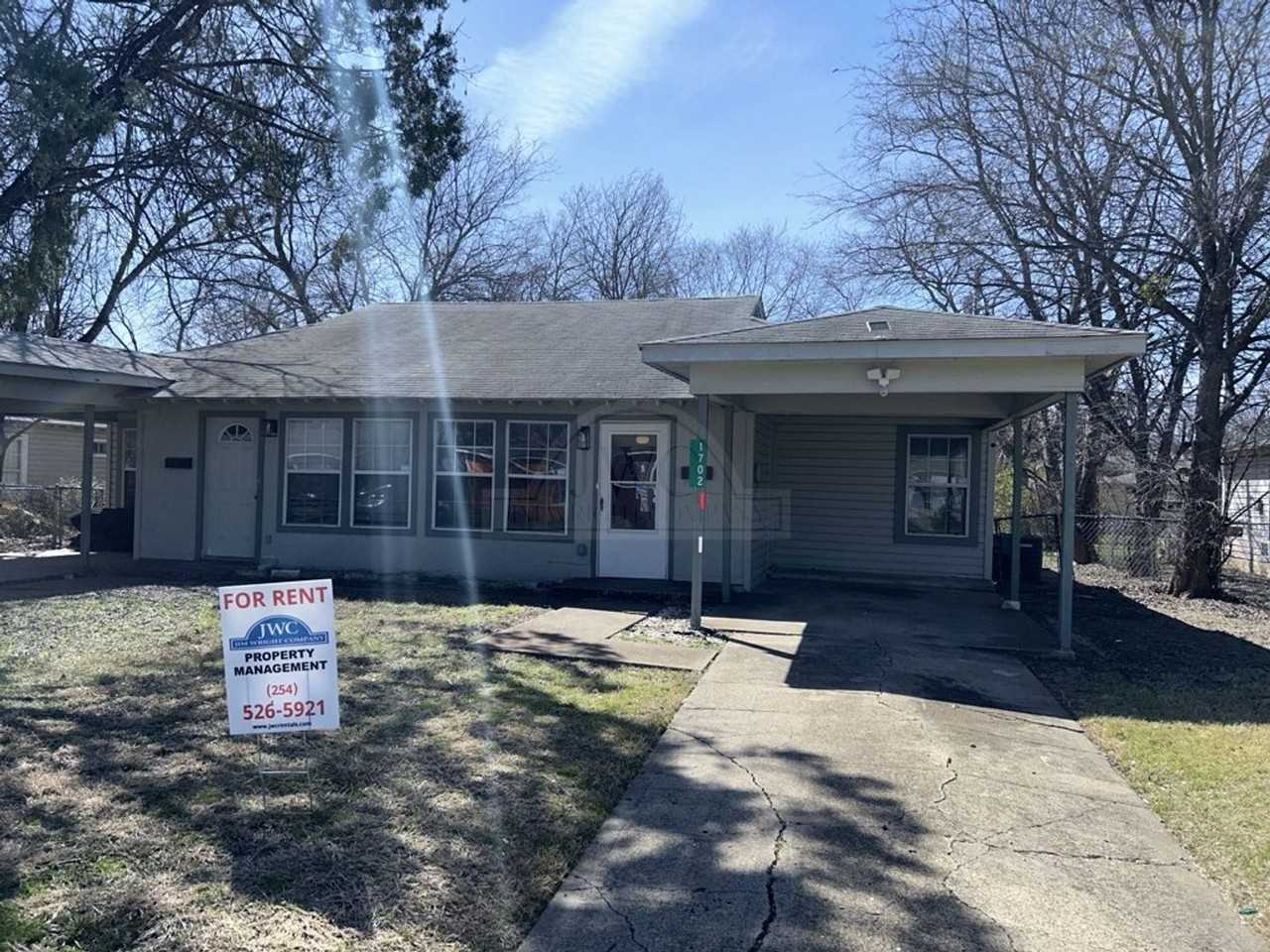 1702 Alamo Ave - Photo 2 of 17