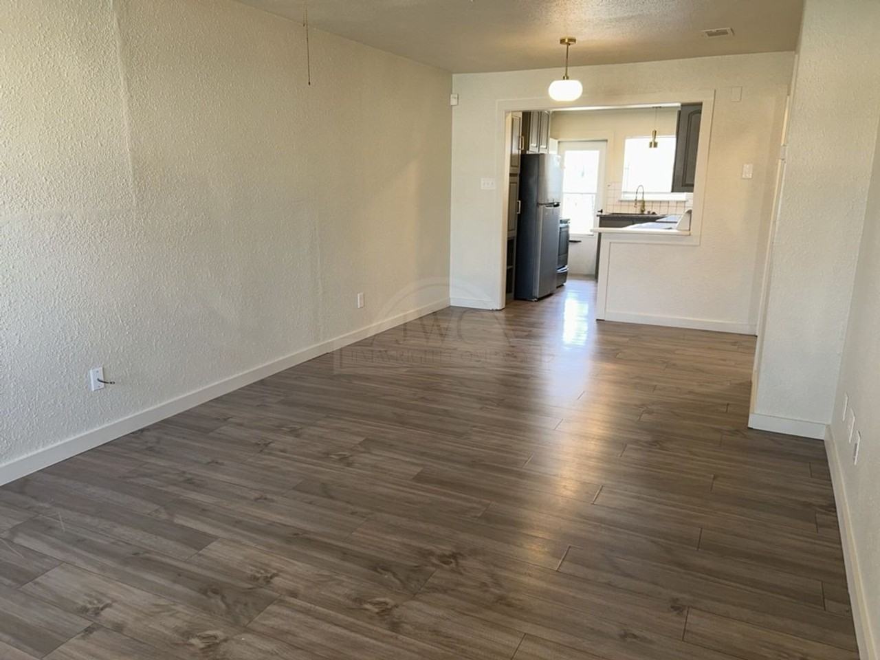 1702 Alamo Ave - Photo 4 of 17