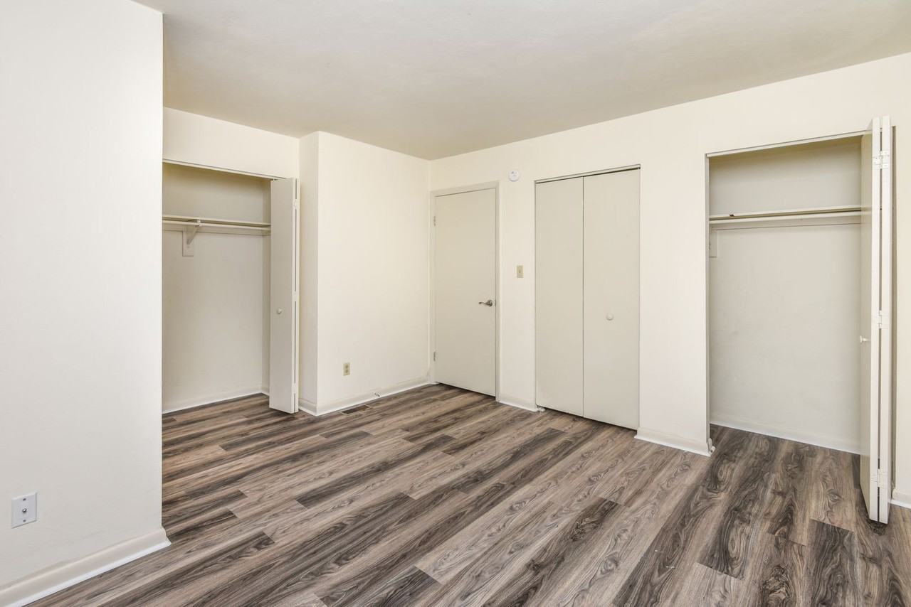 3859 Staffordshire Ln - Photo 4 of 26