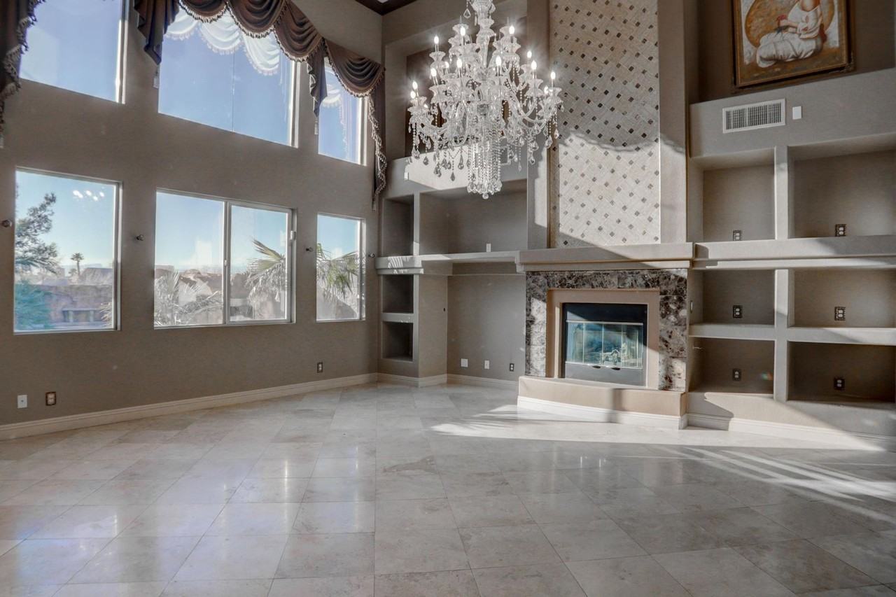 10151 Arkell Ct - Photo 3 of 50