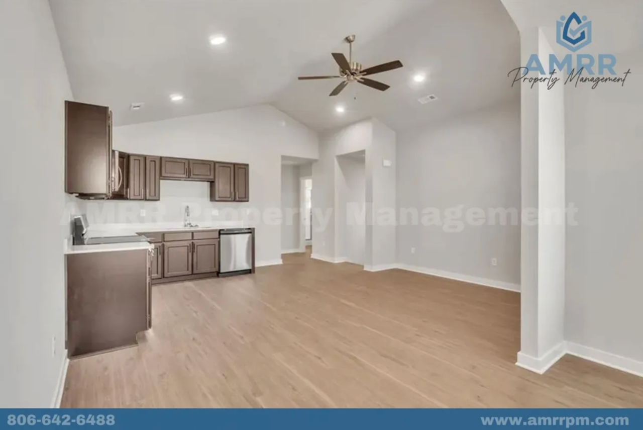 160 Copper Oaks Dr - Photo 3 of 11