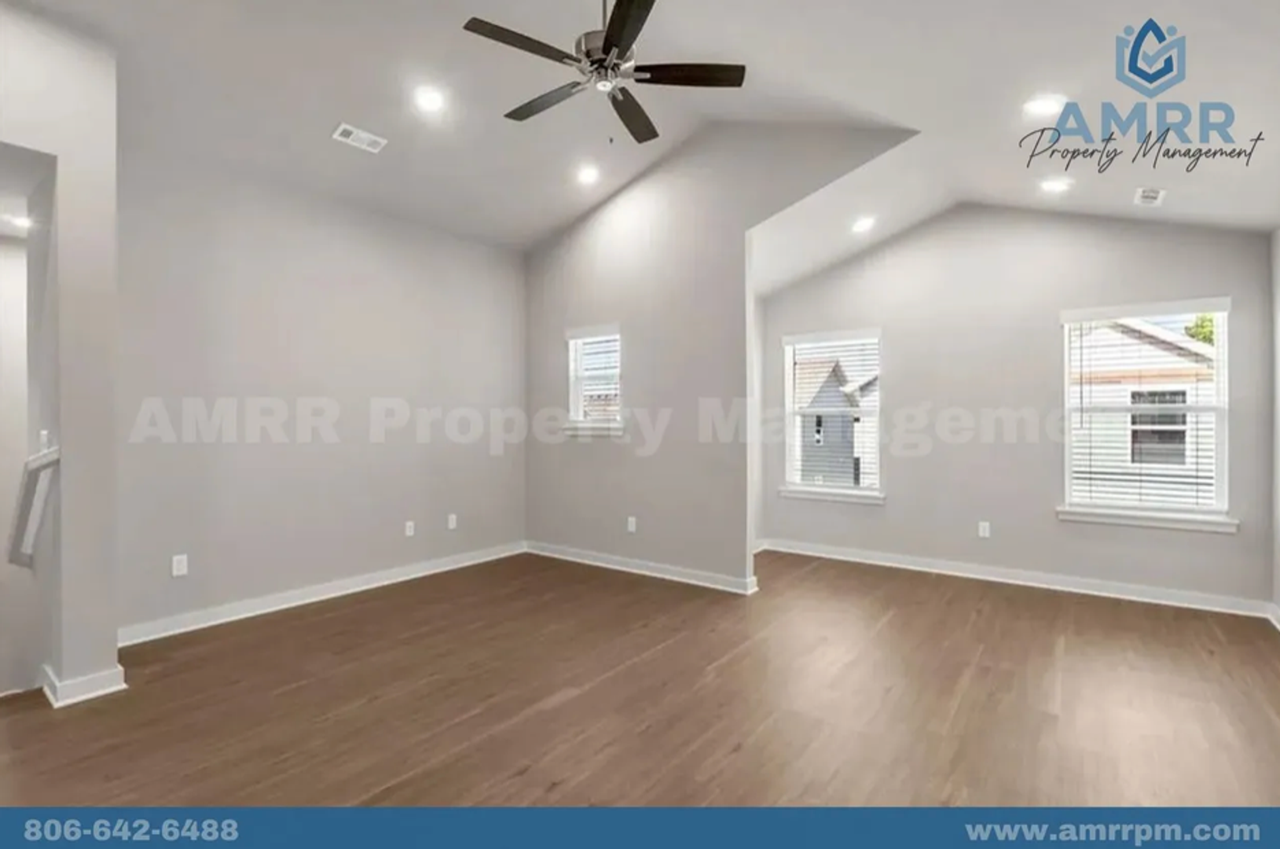 160 Copper Oaks Dr - Photo 4 of 11