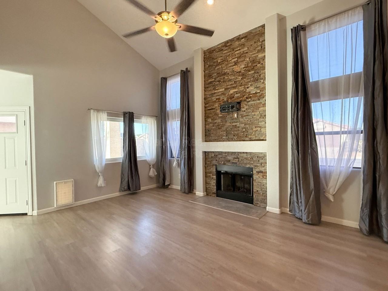 13874 N 91st Dr - Photo 2 of 25