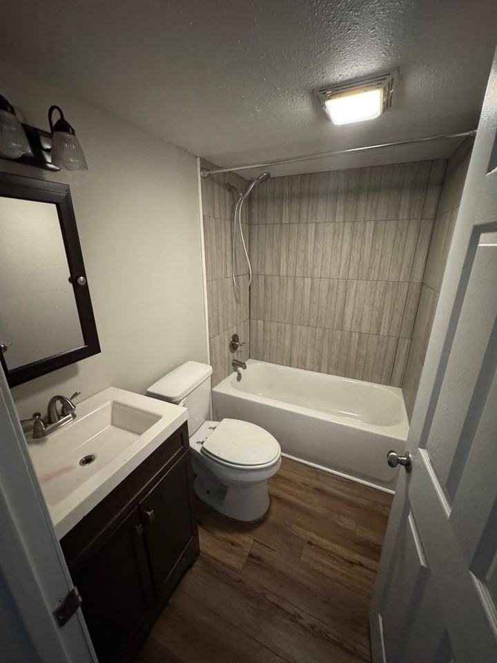 421 Mcpherson St - Photo 6 of 12