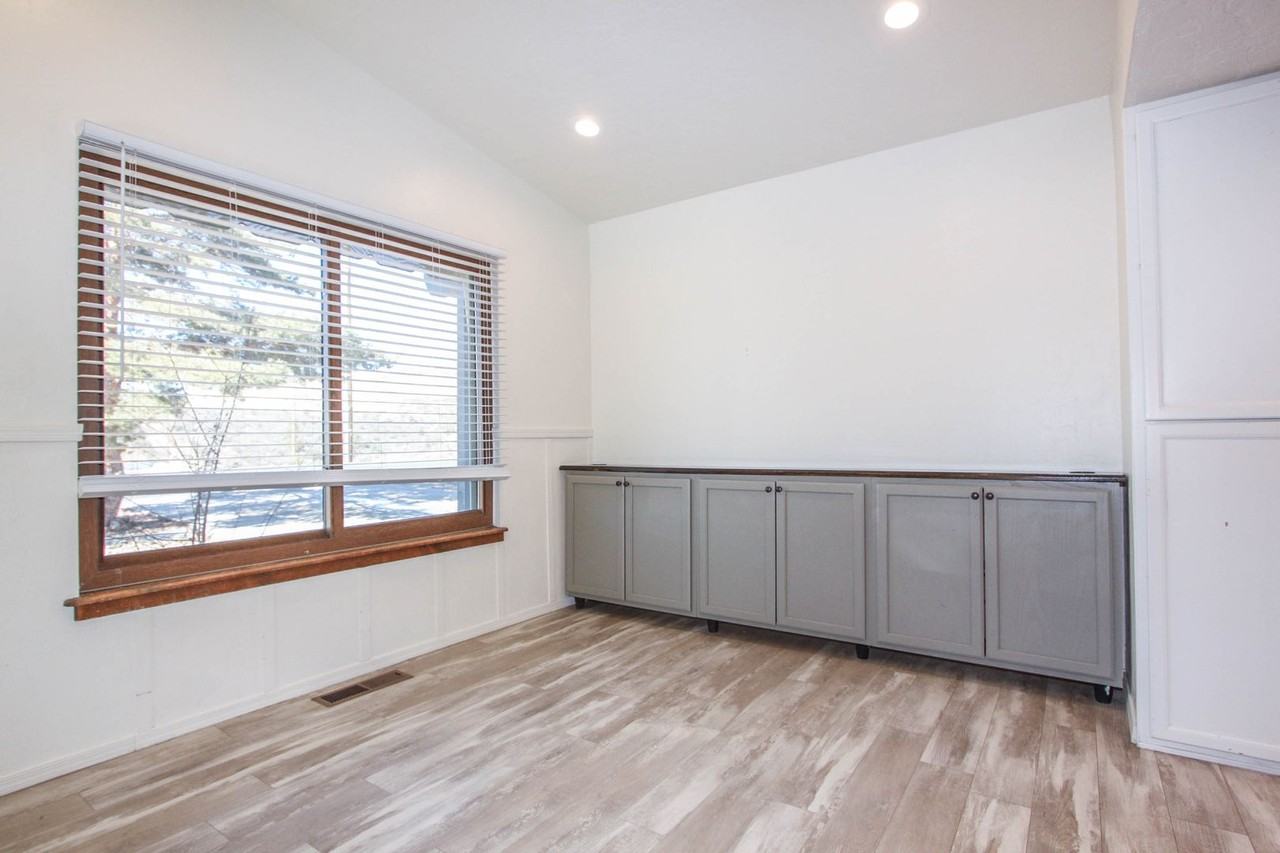 1979 N Quartz Dr - Photo 6 of 21