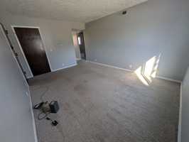 featured image of 1725 N Iowa Ave