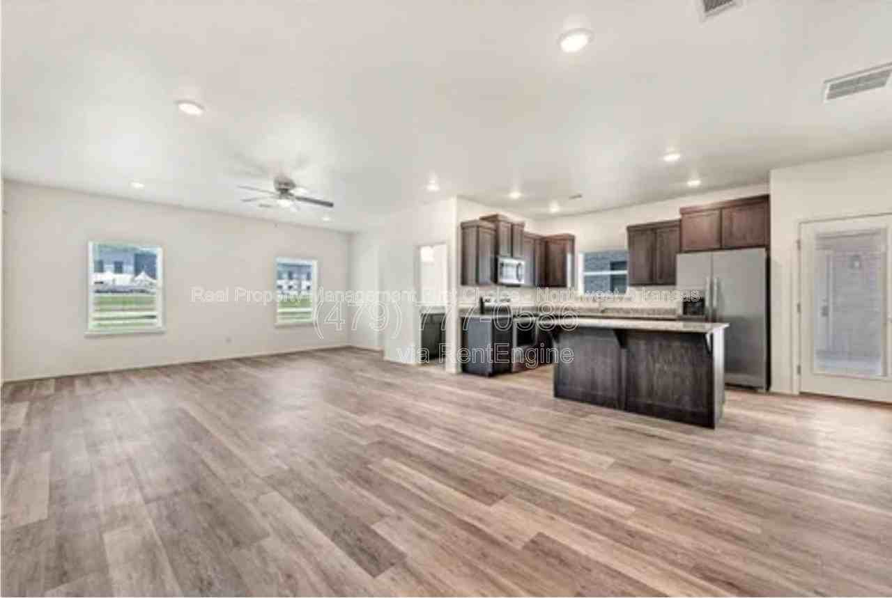 917 S Amarillo Ave #1 - Photo 3 of 22