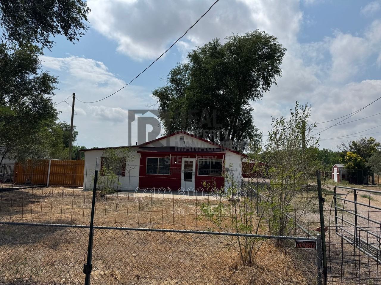 2401 Overton Rd - Photo 2 of 19