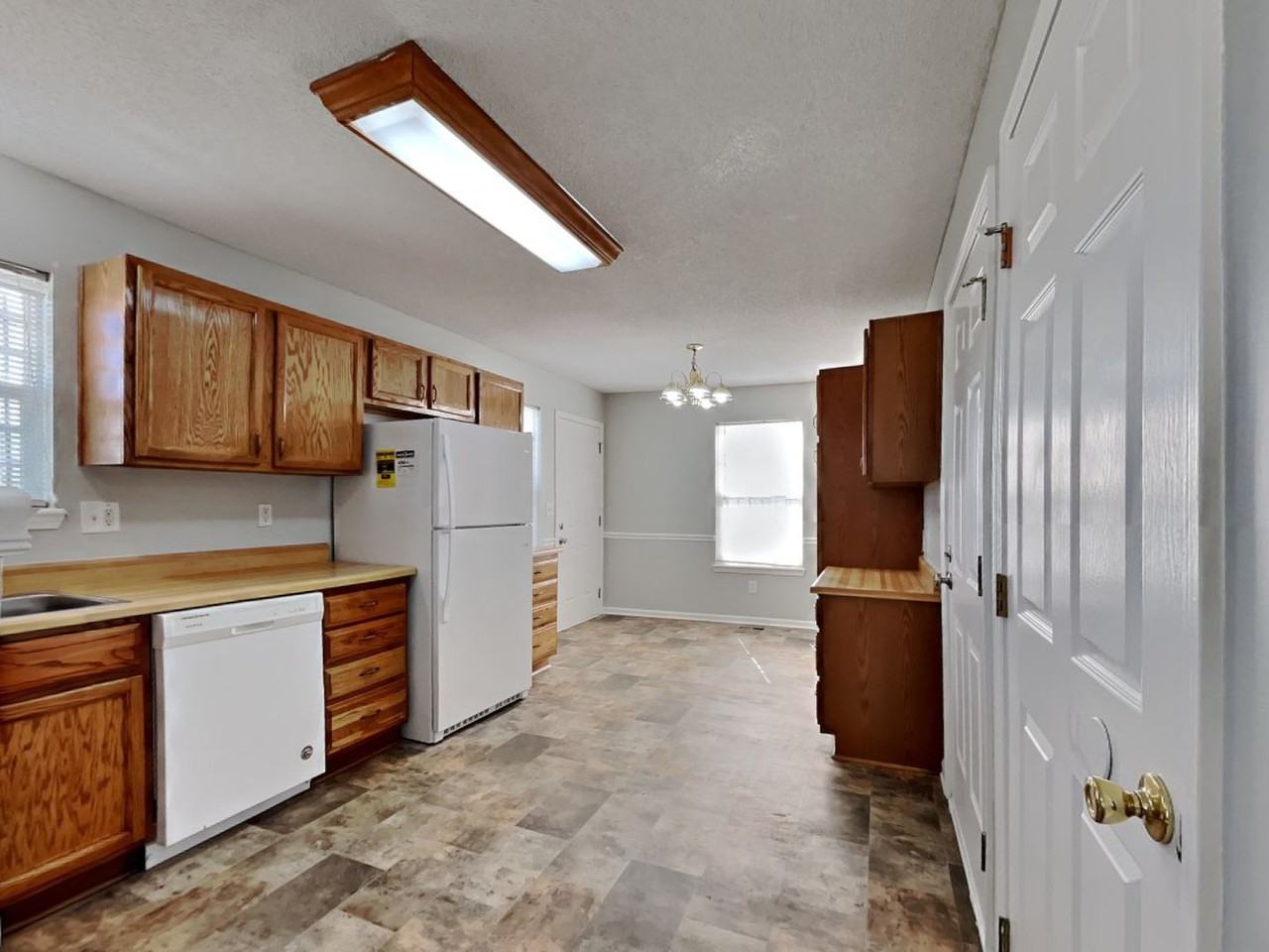 4211 Highland Ave - Photo 3 of 19