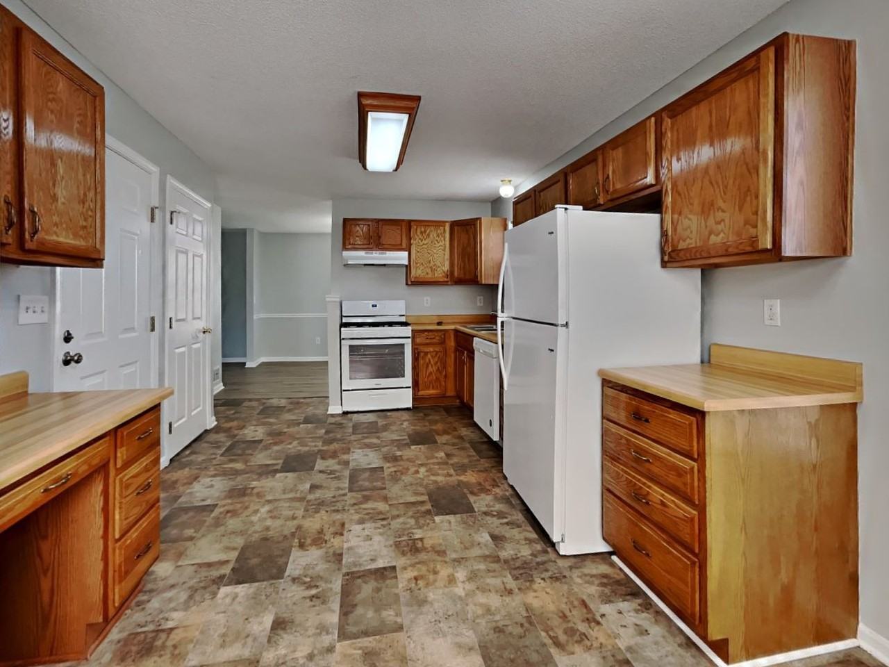 4211 Highland Ave - Photo 4 of 19